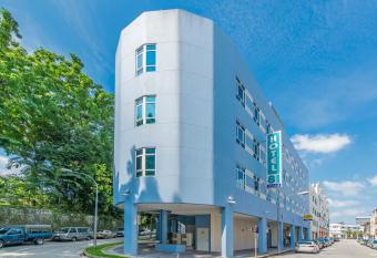 Hotel 81 Osaka allows 18 year olds to book a room