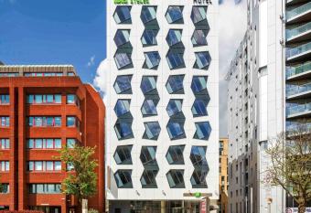 ibis Styles London Ealing allows 18 year olds to book a room