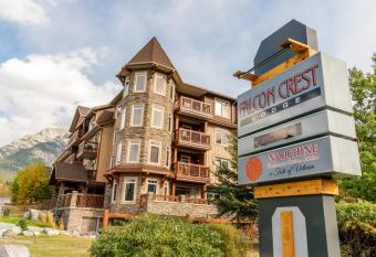 Falcon Crest Lodge By Clique has Balcony rooms