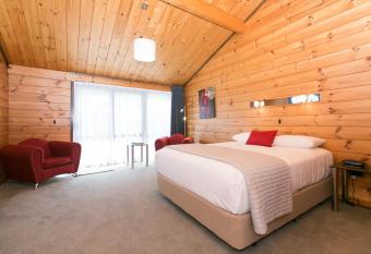 Lockwood Manor Motel allows 18 year olds to book a room