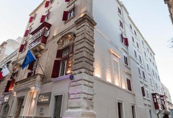 Osborne Hotel allows 18 year olds to book a room