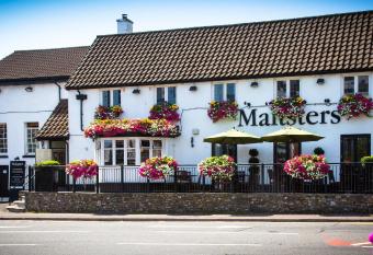 Maltsters allows 18 year olds to book a room