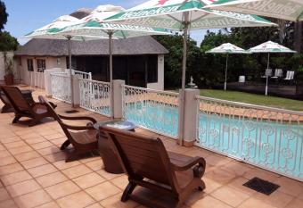 Mandalay Bed and Breakfast has Balcony rooms