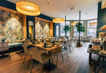 H  tel Saint-Julien has Balcony rooms