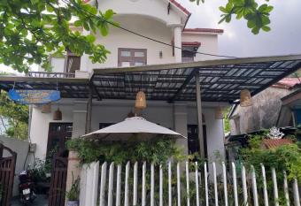 Hammock Homestay has Balcony rooms