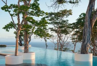 Encanto Acapulco has Balcony rooms