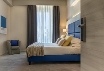 Cinque Terre Gateway allows 18 year olds to book a room