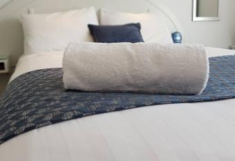 Brougham Heights Motel allows 18 year olds to book a room