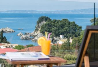 Enetiko Resort has Balcony rooms