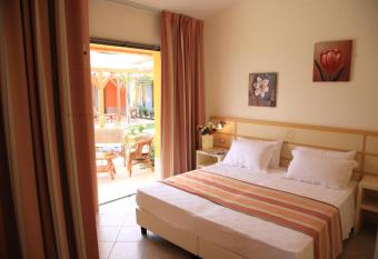 Hotel Baia Di Trainiti has Balcony rooms