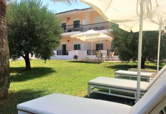 Afitos Villa Kristy has Balcony rooms