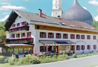 Gasthof Huberwirt GmbH has Balcony rooms