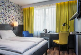 Thon Hotel Troms   allows 18 year olds to book a room