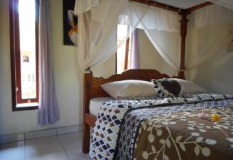 Cegeng Lestari Guesthouse allows 18 year olds to book a room