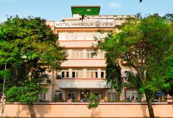 Hotel Harbour View Colaba has Balcony rooms