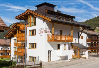 Residence Luzerna *** has Balcony rooms