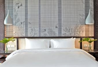 Sareeraya Villas & Suites - SHA Extra Plus has Balcony rooms