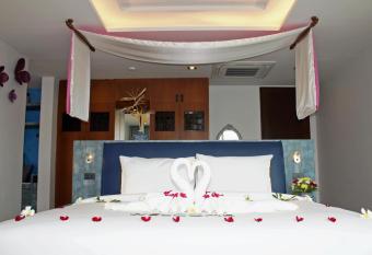 Weekender Resort has Balcony rooms