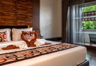 Am Samui Palace has Balcony rooms