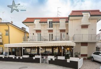 Hotel Avenusta has Balcony rooms