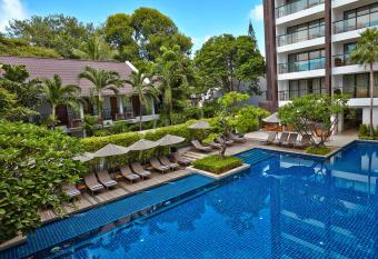 Woodlands Suites Serviced Residences - SHA Extra Plus has Balcony rooms