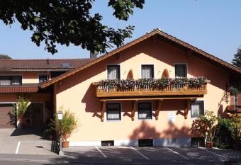 Pension Eichertst  berl has Balcony rooms