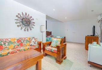 Hotel Villa Camila allows 18 year olds to book a room