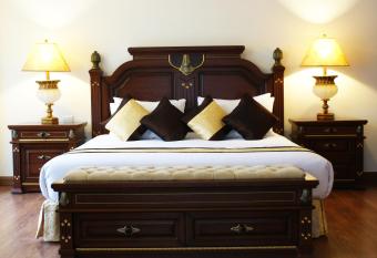 LK Metropole has Balcony rooms