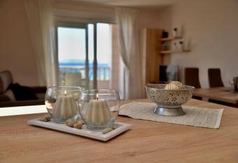 Waterfront Apartments - Tucepi has Balcony rooms