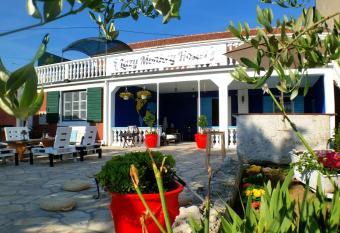 The Lazy Monkey Hostel & Apartments allows 18 year olds to book a room