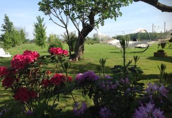 B&B La Castellana allows 18 year olds to book a room