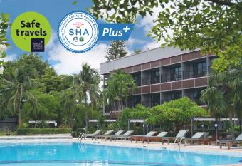 Basaya Beach Hotel & Resort has Balcony rooms