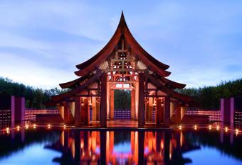 Phulay Bay, A Ritz-Carlton Reserve has Balcony rooms