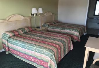 Alice Motor Inn has Balcony rooms