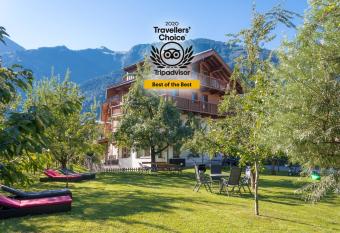 Apart Central     Premium Mountain&Garden has Balcony rooms