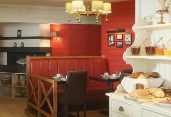 Hotel Internos allows 18 year olds to book a room