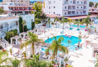 Beach Star Ibiza has Balcony rooms
