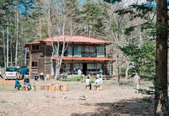 Koya Backpackers has Balcony rooms