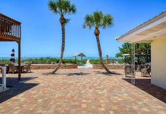 Suntan Terrace has Balcony rooms