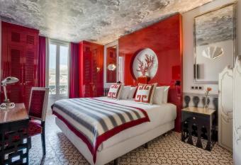 Room Mate Anna allows 18 year olds to book a room