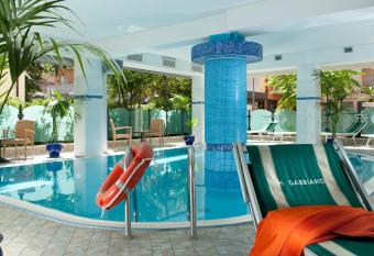 Hotel Gabbiano has Balcony rooms