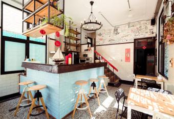 With Inn Hostel has Balcony rooms