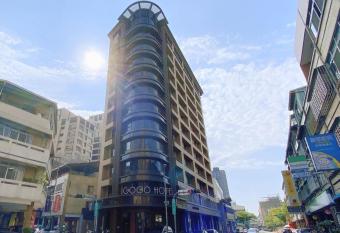 Gogo Hotel allows 18 year olds to book a room