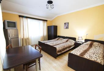 Nick&David INN has Balcony rooms