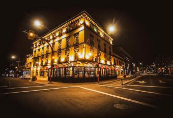 Swans Brewery, Pub & Hotel allows 18 year olds to book a room