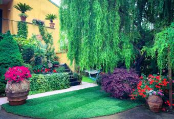 Le Pinette has Balcony rooms