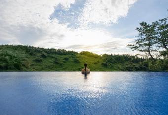 Hidden Cliff Hotel and Nature allows 18 year olds to book a room