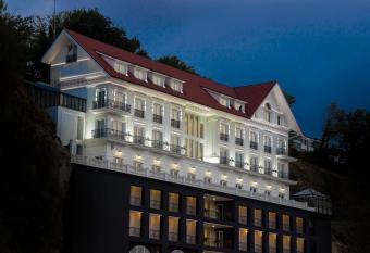 Mell Hotel has Balcony rooms