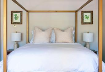 The Villa Bed and Breakfast has Balcony rooms