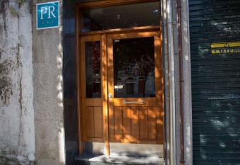 Hostal A Pedra allows 18 year olds to book a room